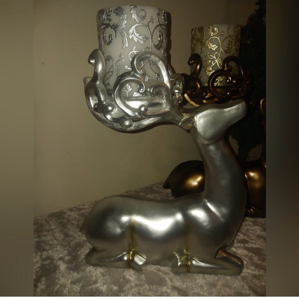 Kringle Express Silver Reindeer Candle Holder